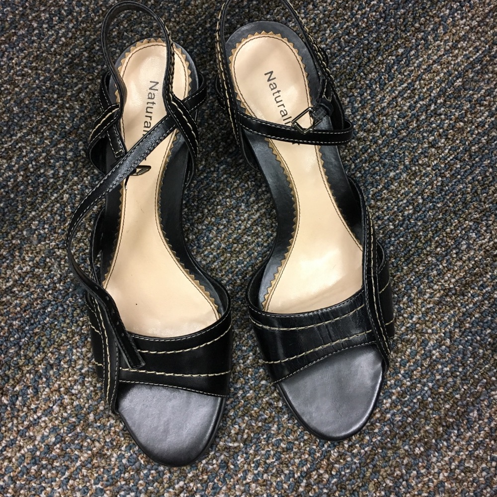 Naturalizer Sandals